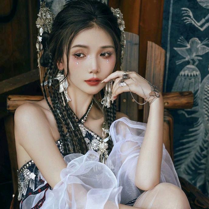 源兮汉服妆造馆