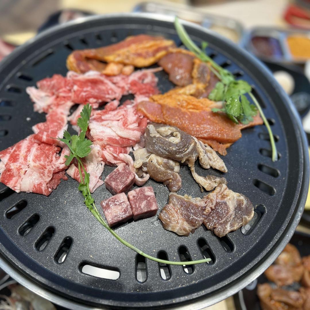 肉铺烤涮坊