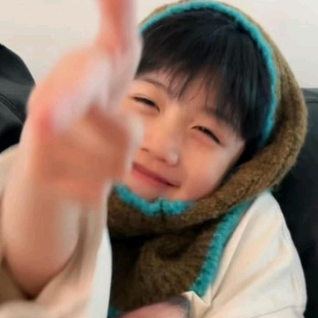 悦卖通讯（初村金林湾商业广场）