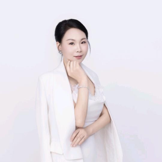 曲中周凯莉（鲁山店）