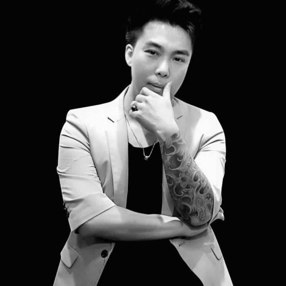 武汉发源地店长-阳阳