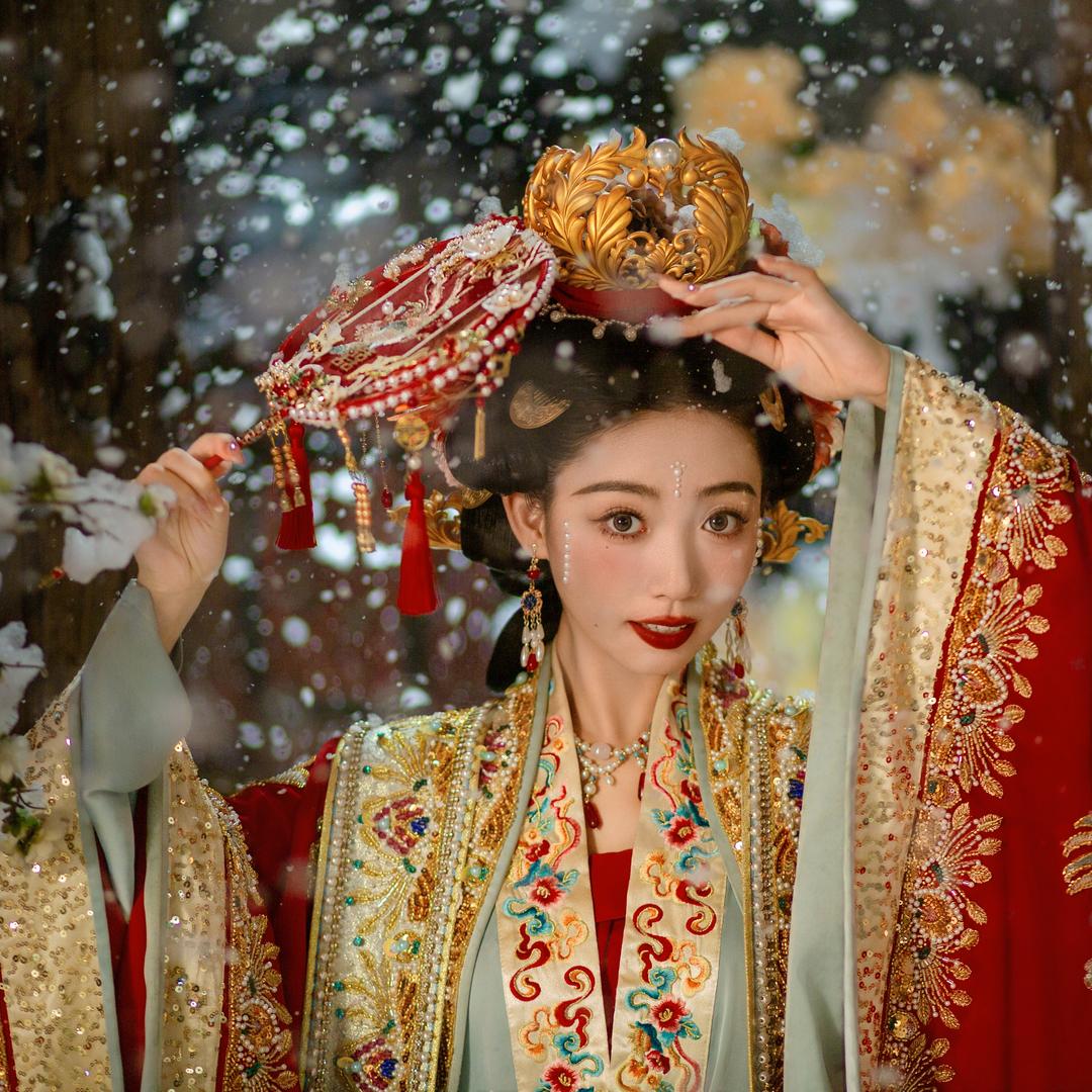 厦门蟳埔簪花汉服清汉女妆造写真