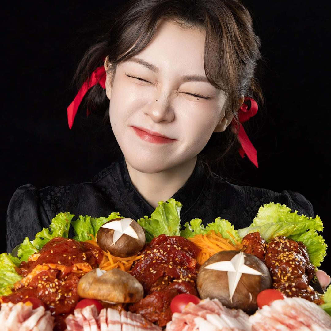 赵啤啤（合为汇炭火烧肉）