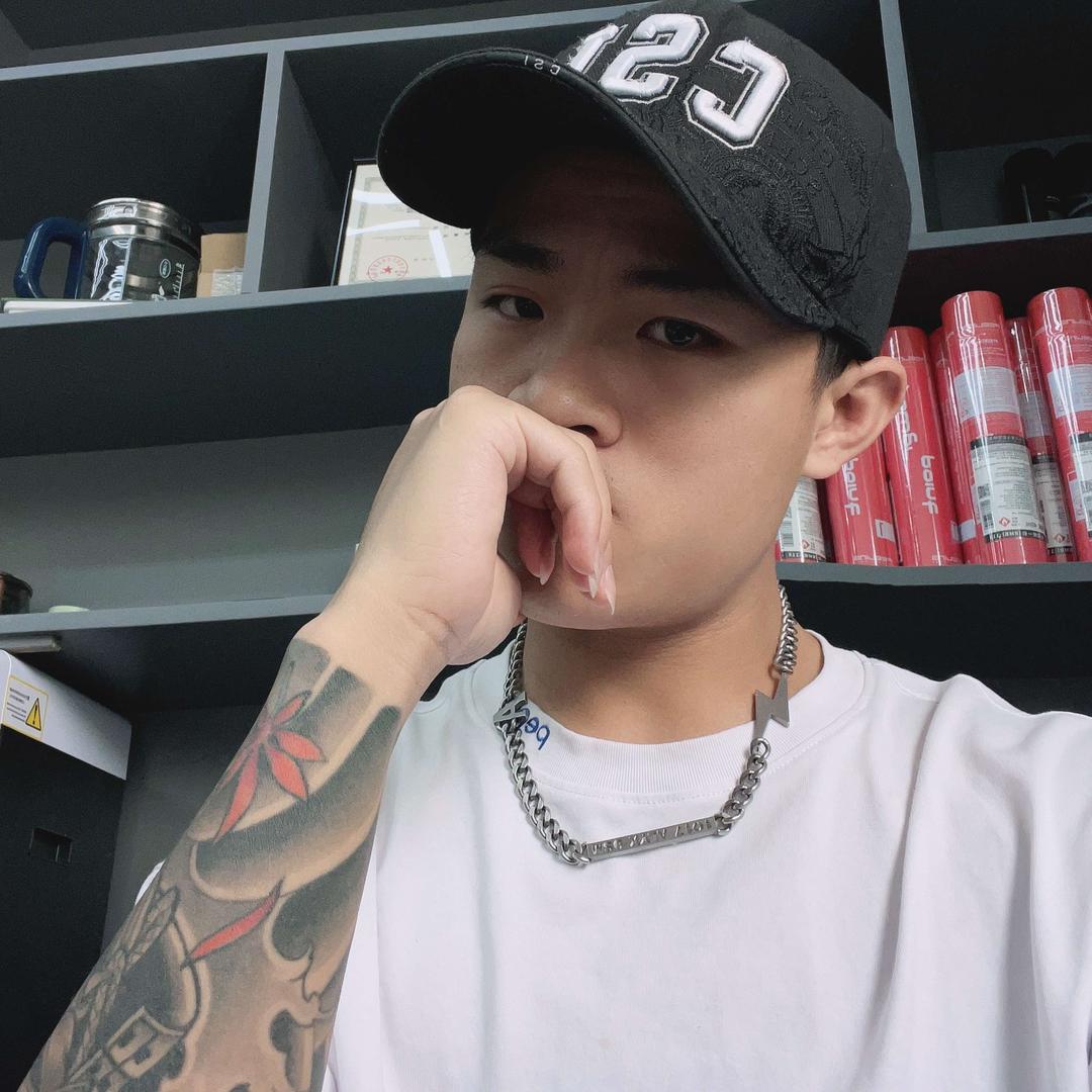 平洲 胡先生男士发型设计