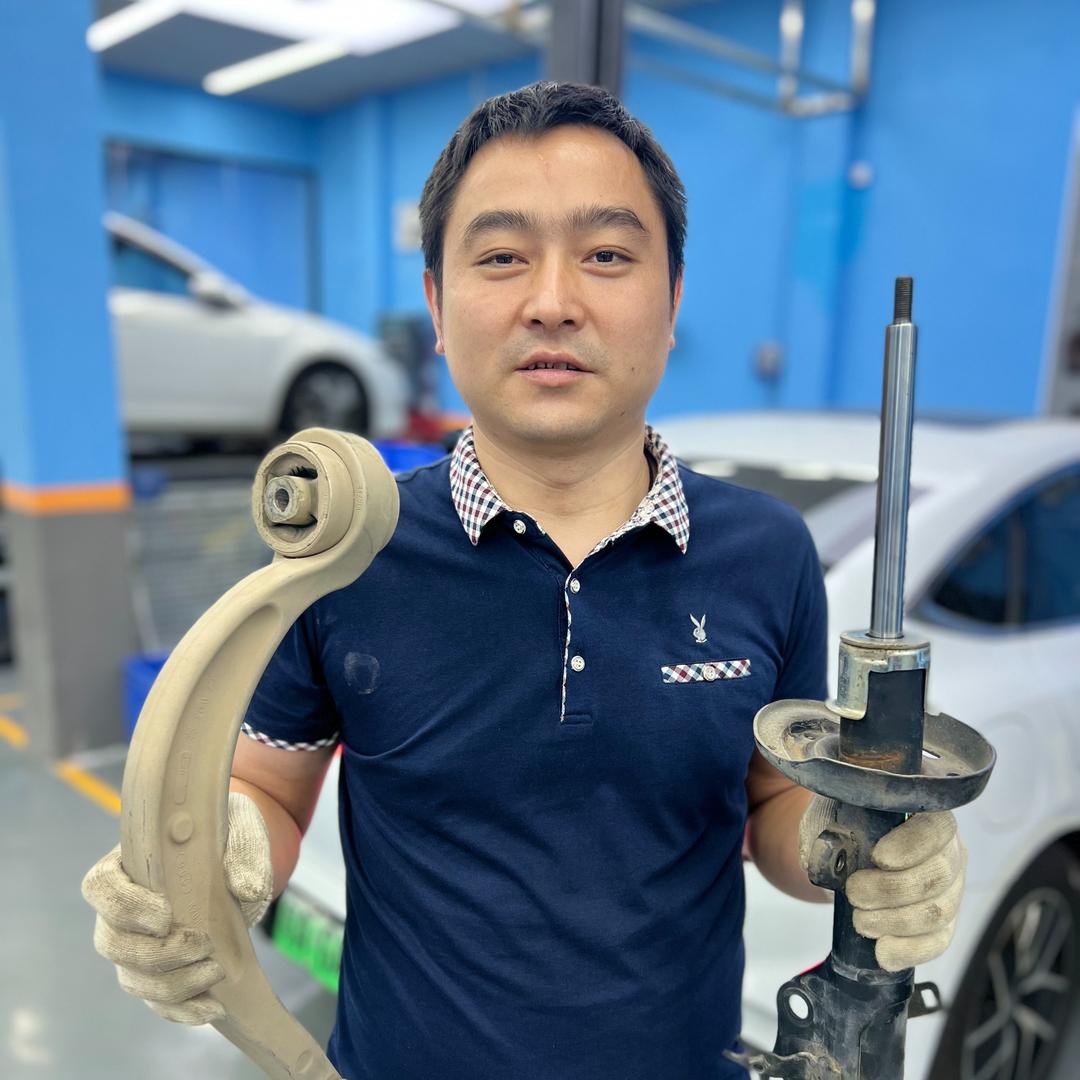 十堰底盘专修--涛哥（鑫超越店）