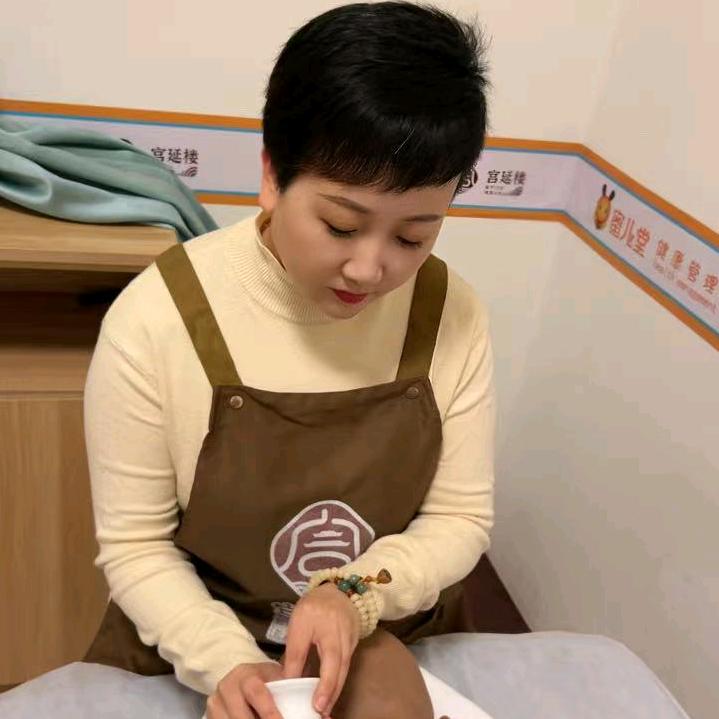 宫延楼开肩颈腰腿馆