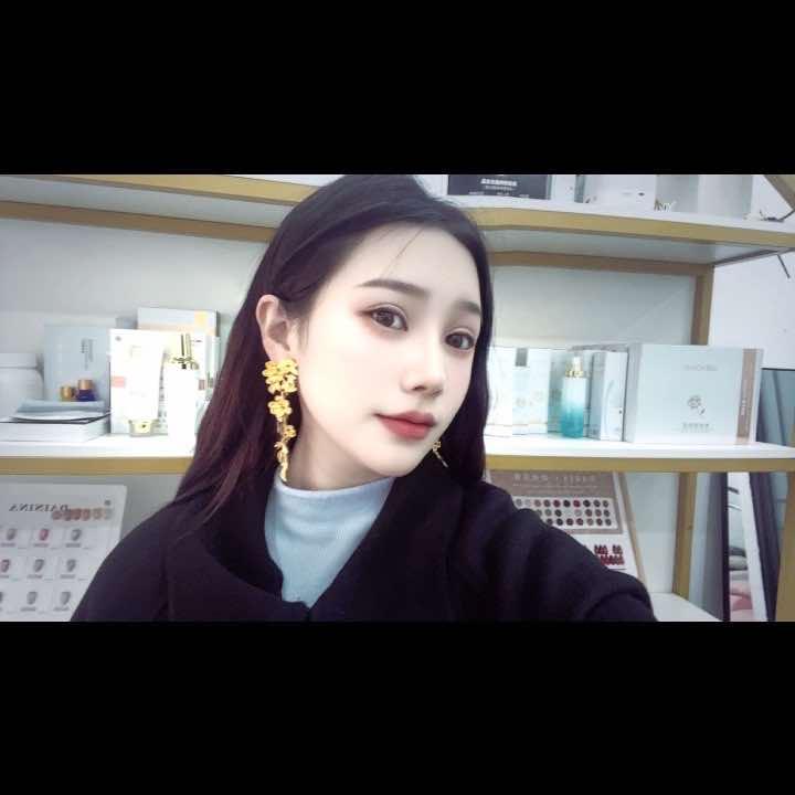 毛芯美甲美睫半永久官方号