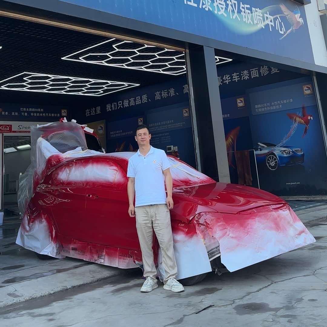 咸阳伟豪钣喷中心