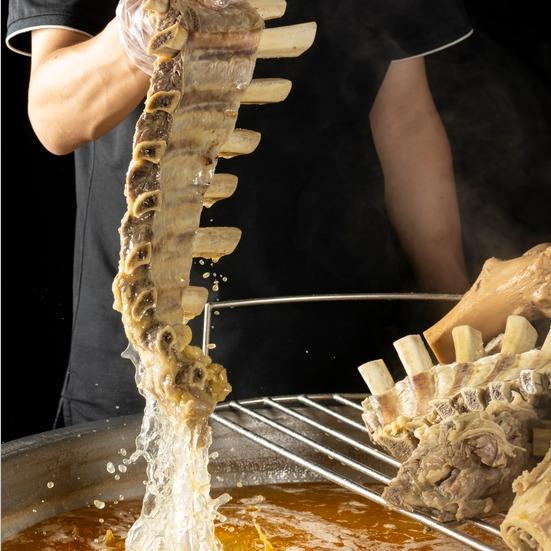 老城街·全牛面牛排锅