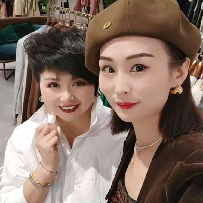 洛阳市老城区丽宏服装店