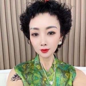 小辣椒衣品故事官方号