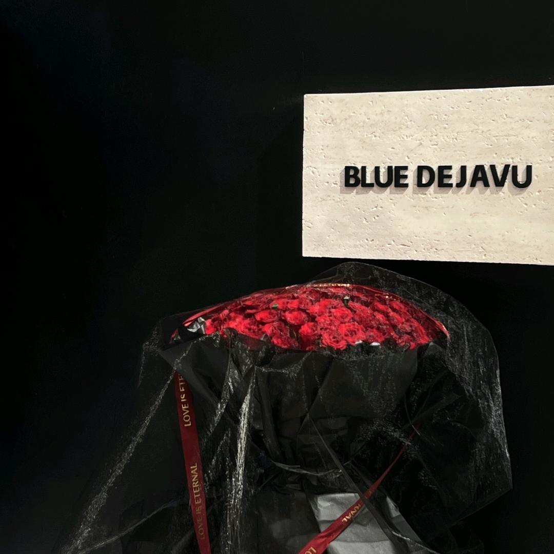 BLUE DEJAVU
