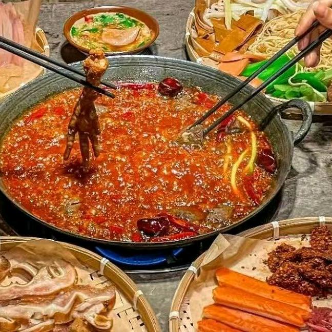 小世界庭院火锅（安吉首家称重火锅）