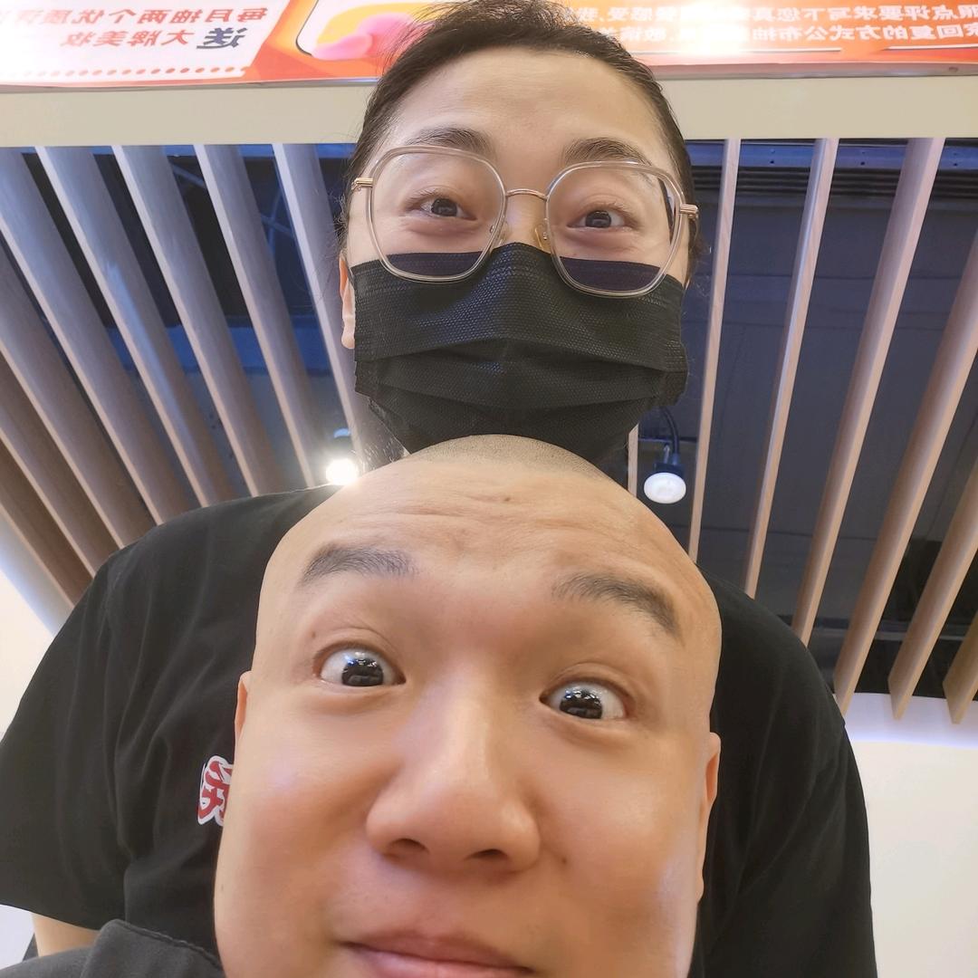家有六猫加一娃