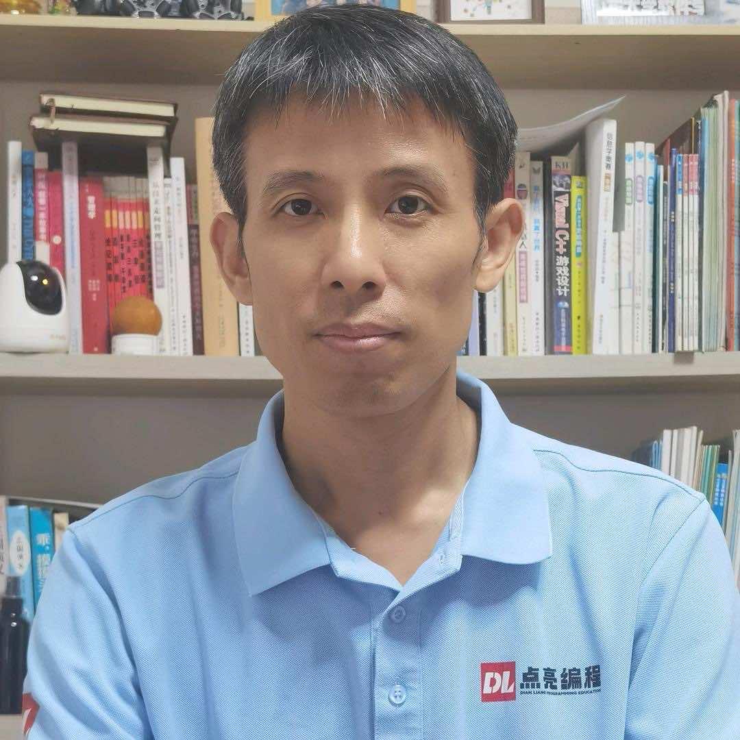 东营点亮编程刘老师