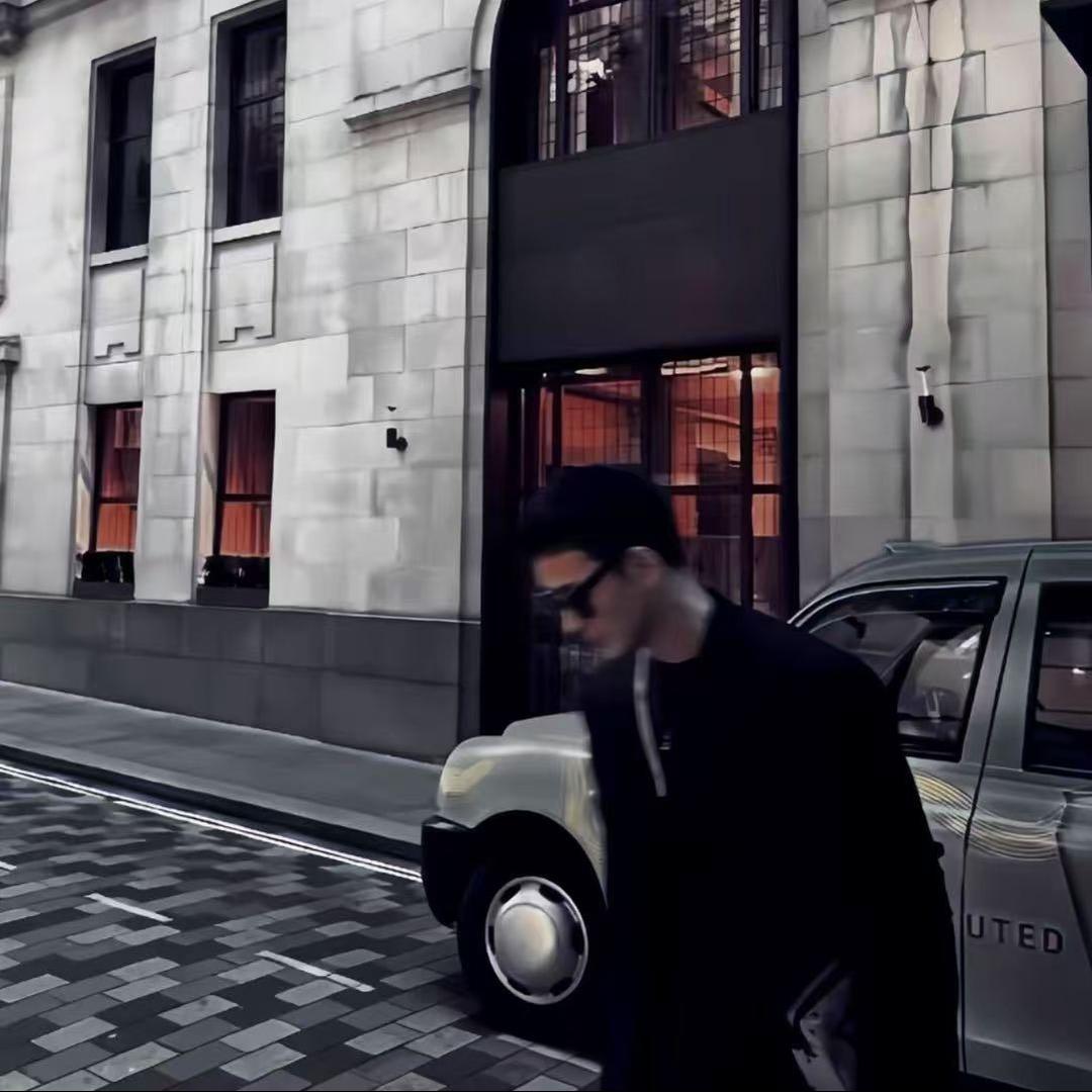 TK跨境-饭特稀（华耀蓉）