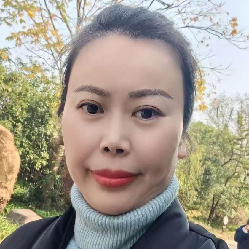 黄诗晴目颜视界