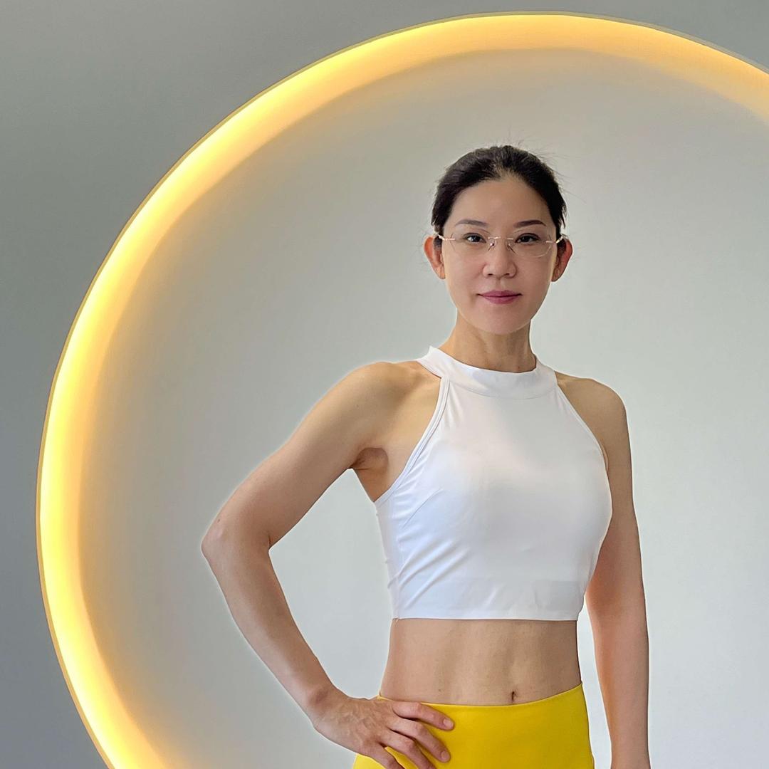 宇良瑜伽韩老师