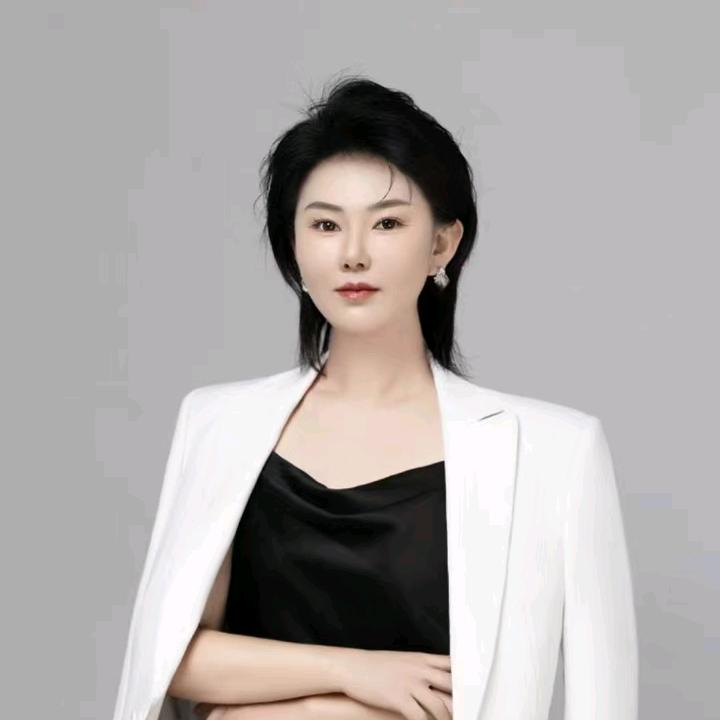 奕直媄美容工作室官方号