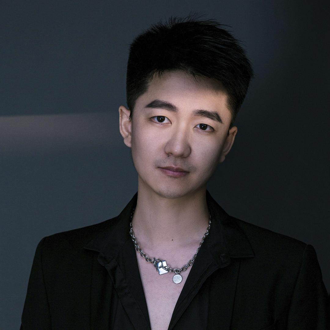 俊棋的屿莳名剪美发店