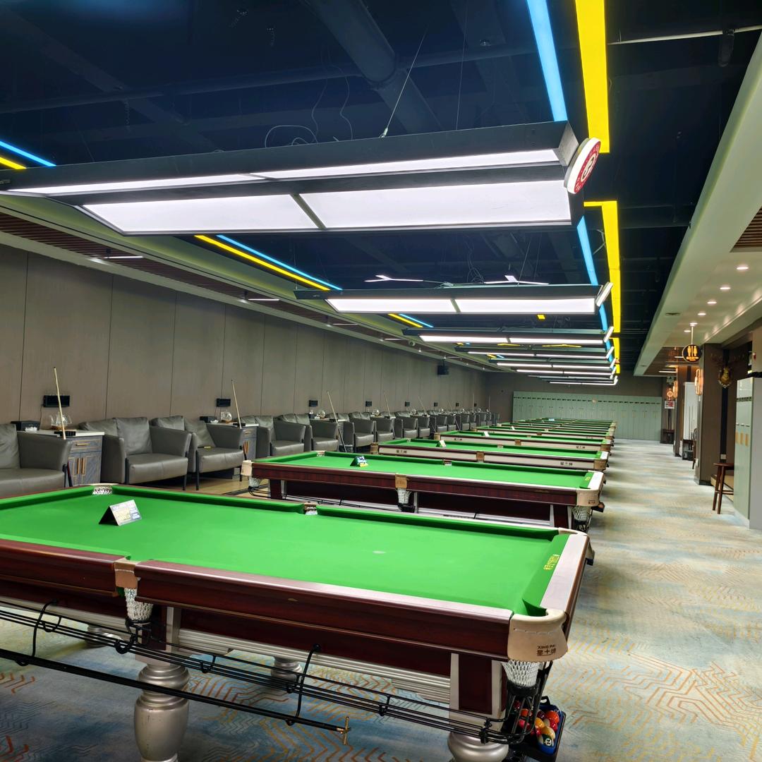 会泽三人行台球俱乐部