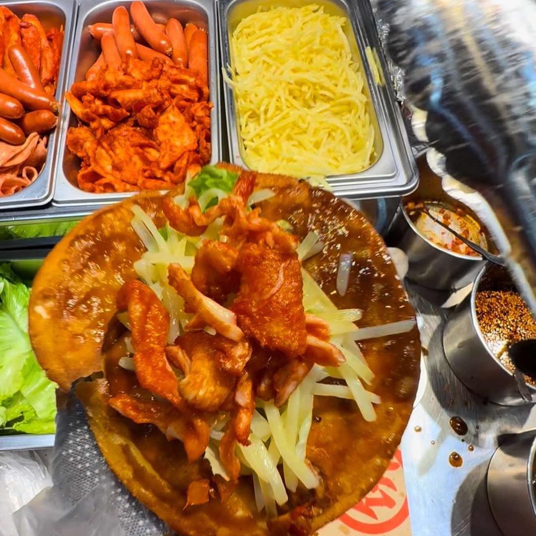 周记烤炉鸡蛋灌饼(总店)官方号