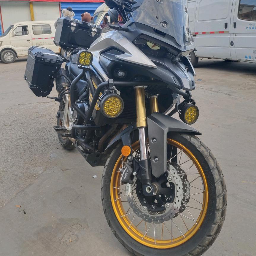 胖二舅老面包子(古交职业中学店)