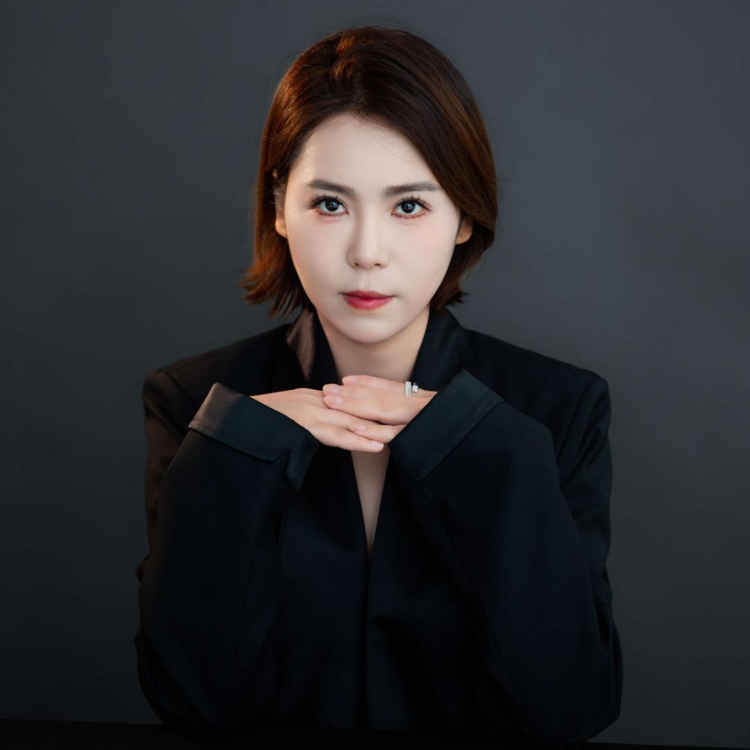 眉大人专业纹眉—徐姐