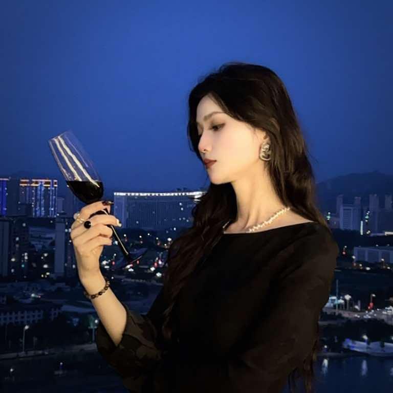 朝阳老佛爷服饰