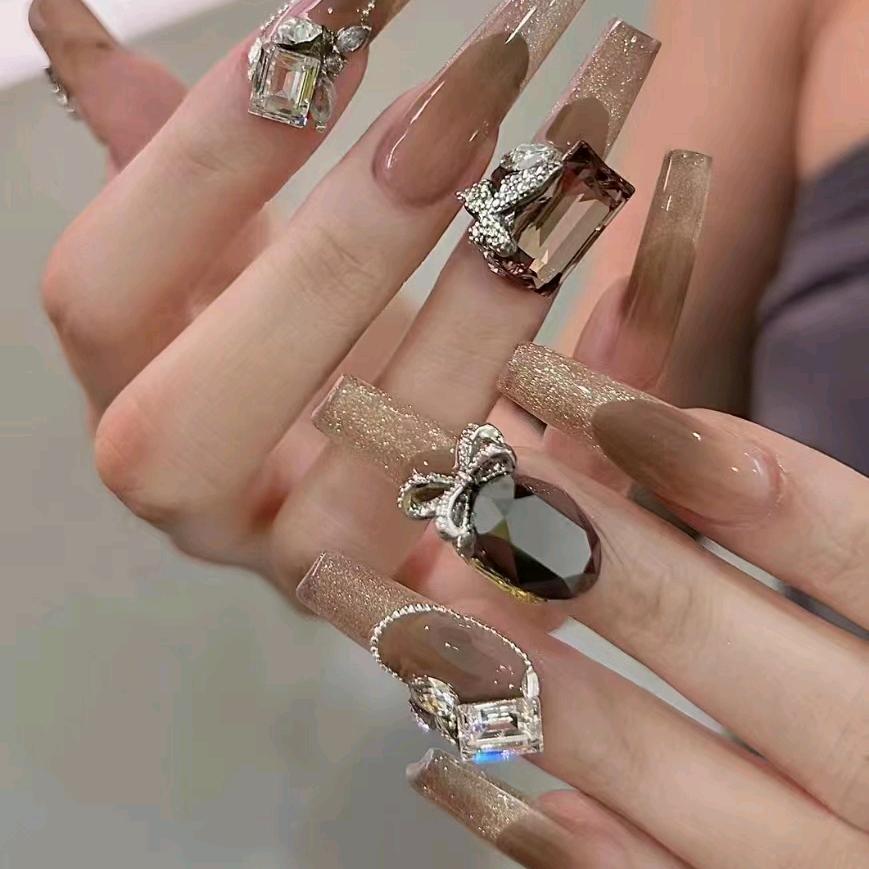 瑾瑶悦兮.美甲.美睫官方号