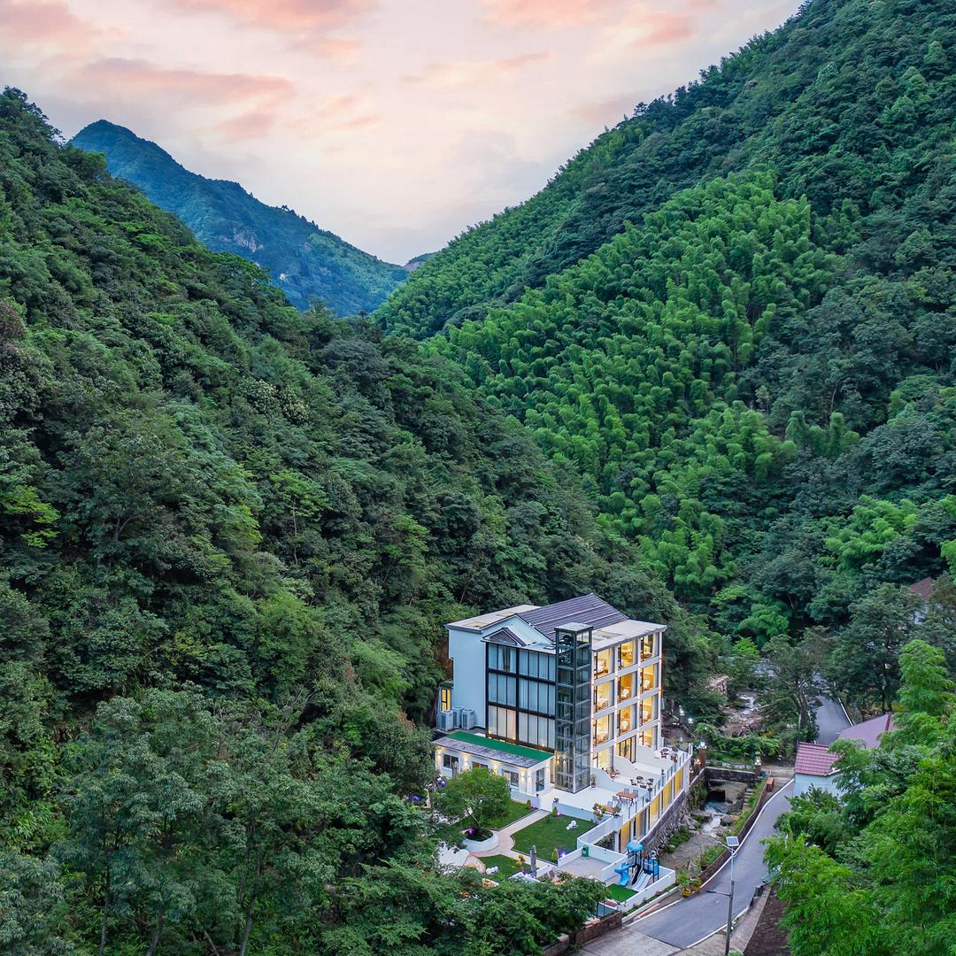 山屿Gorge·峡谷绝景私汤温泉度假美宿