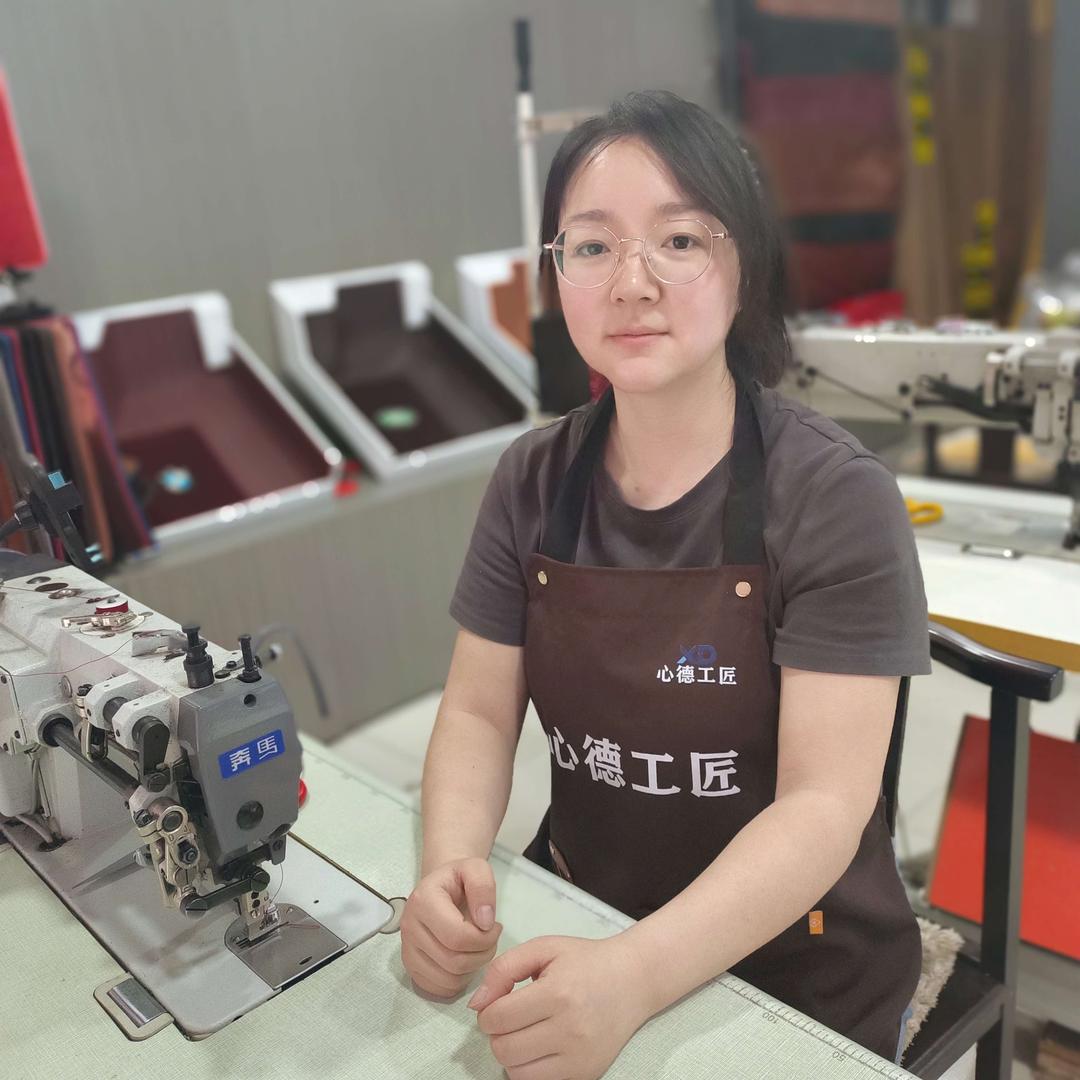 西安心德质品专注汽车脚垫