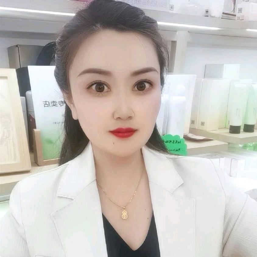 轻素栖花里(汝南县三小南校区店)