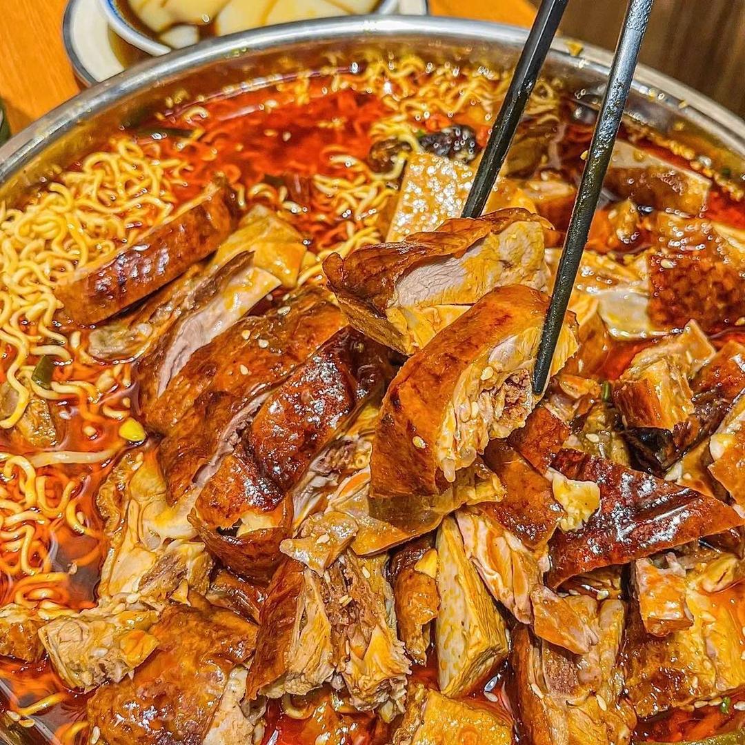 疆胖子老成都冒烤鸭（鹤壁总店）