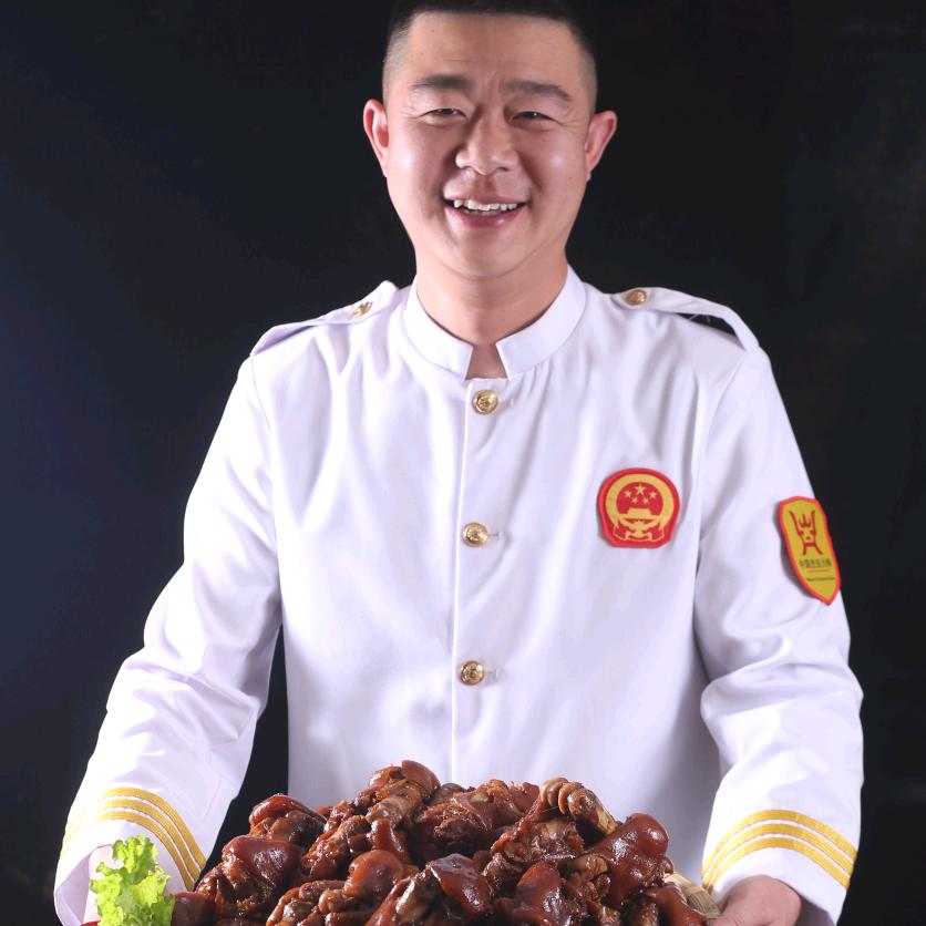 奔跑的五花肉🆔