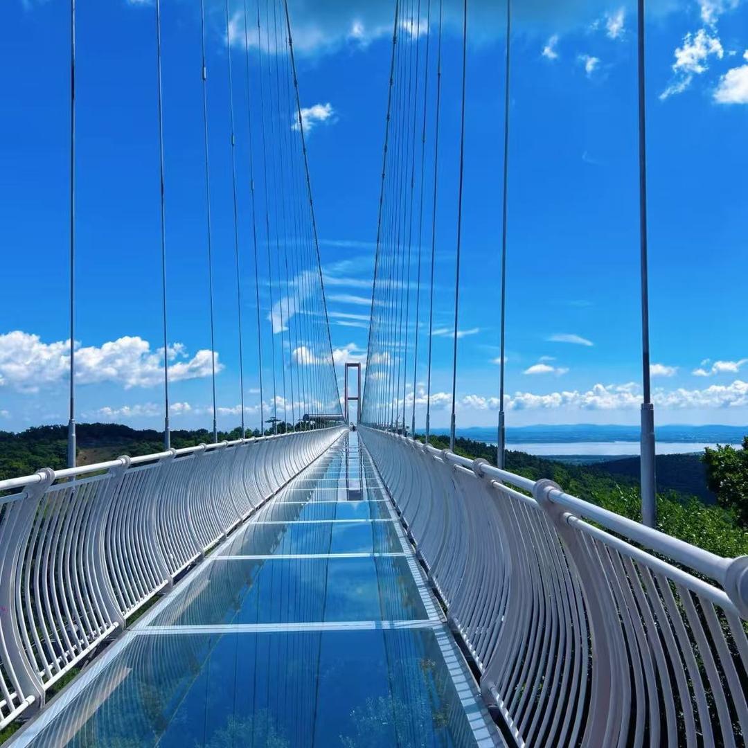 老顶山玻璃栈桥官方号