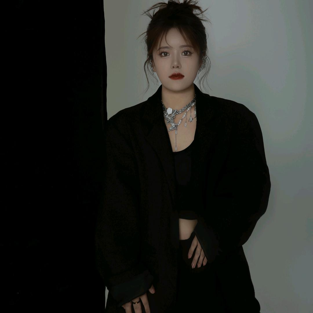 MEFD与里婚纱礼服馆