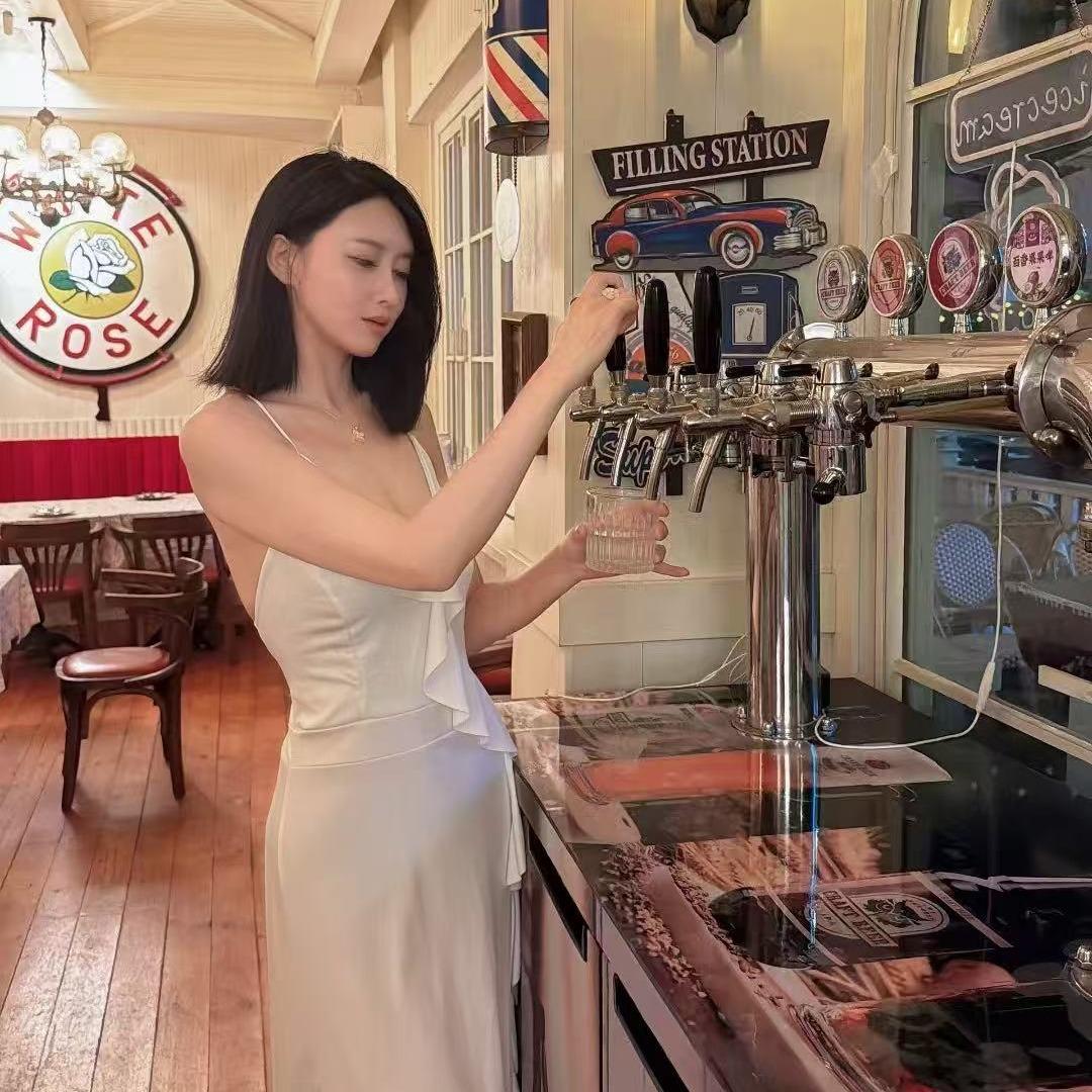 一晚馄饨酒馆官方号