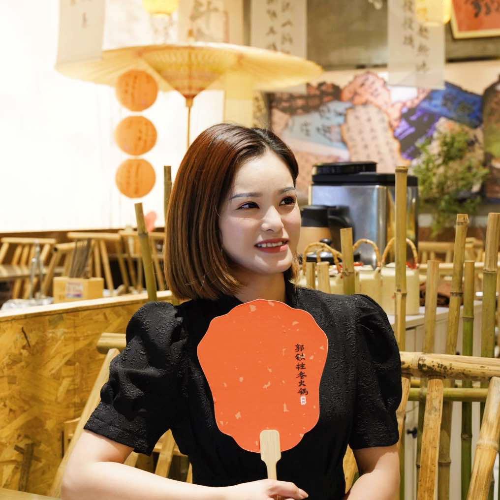 万象街郭铁柱老板娘