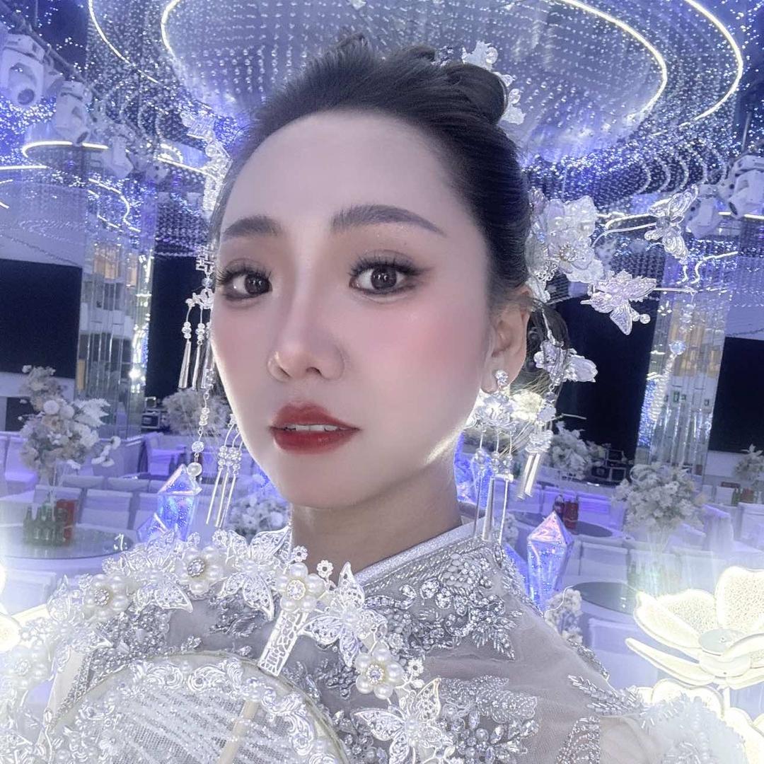 茜茜婚纱AYVF(阳明店)专用号