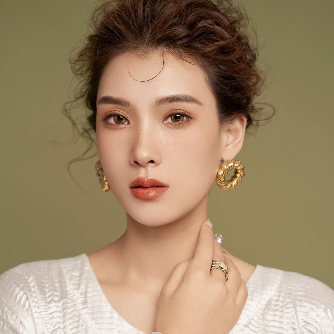 C+的美甲美睫
