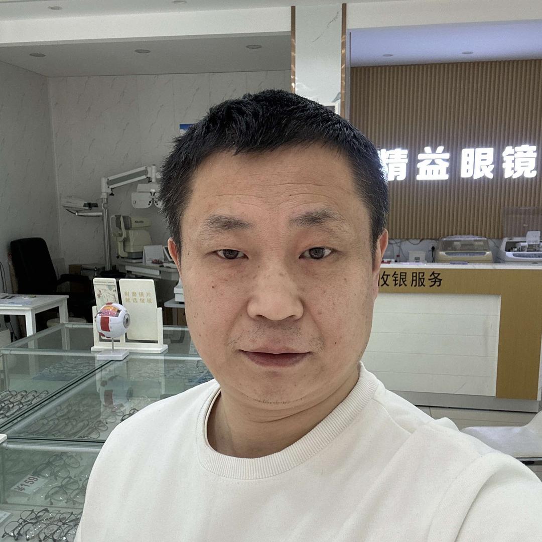 泌阳老熊配镜