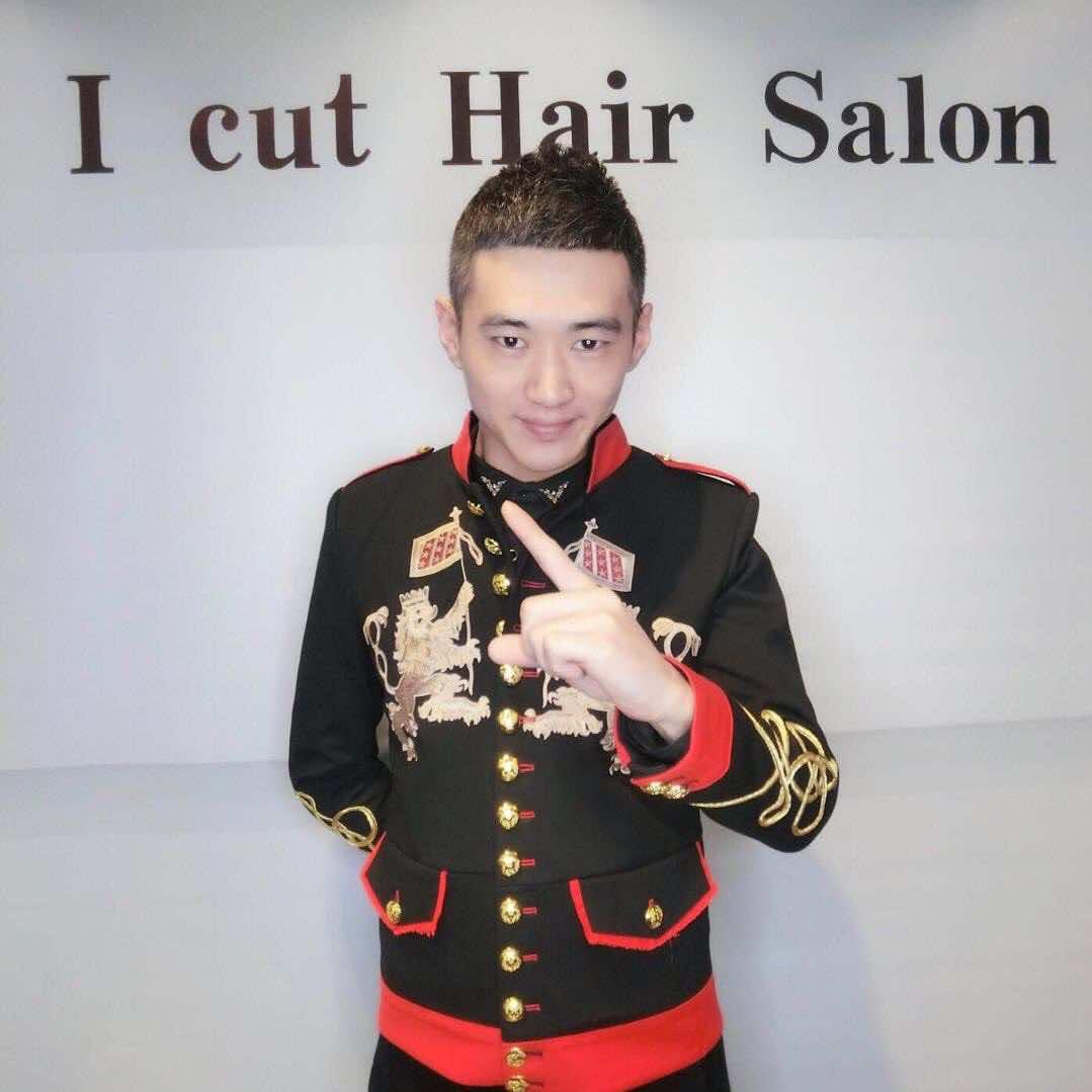 秦皇岛高峰减龄发型设计
