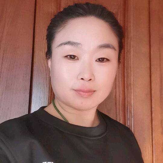 在齐河万达开火锅店的梅姐