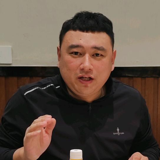 李岩的熏酱面馆