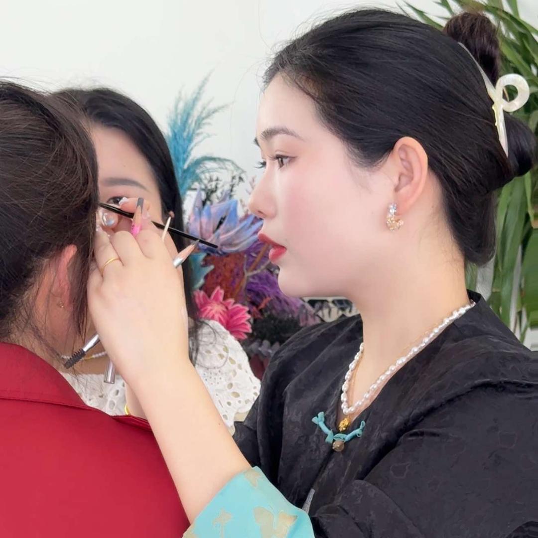 恋姿魅.大微美学美容纹绣