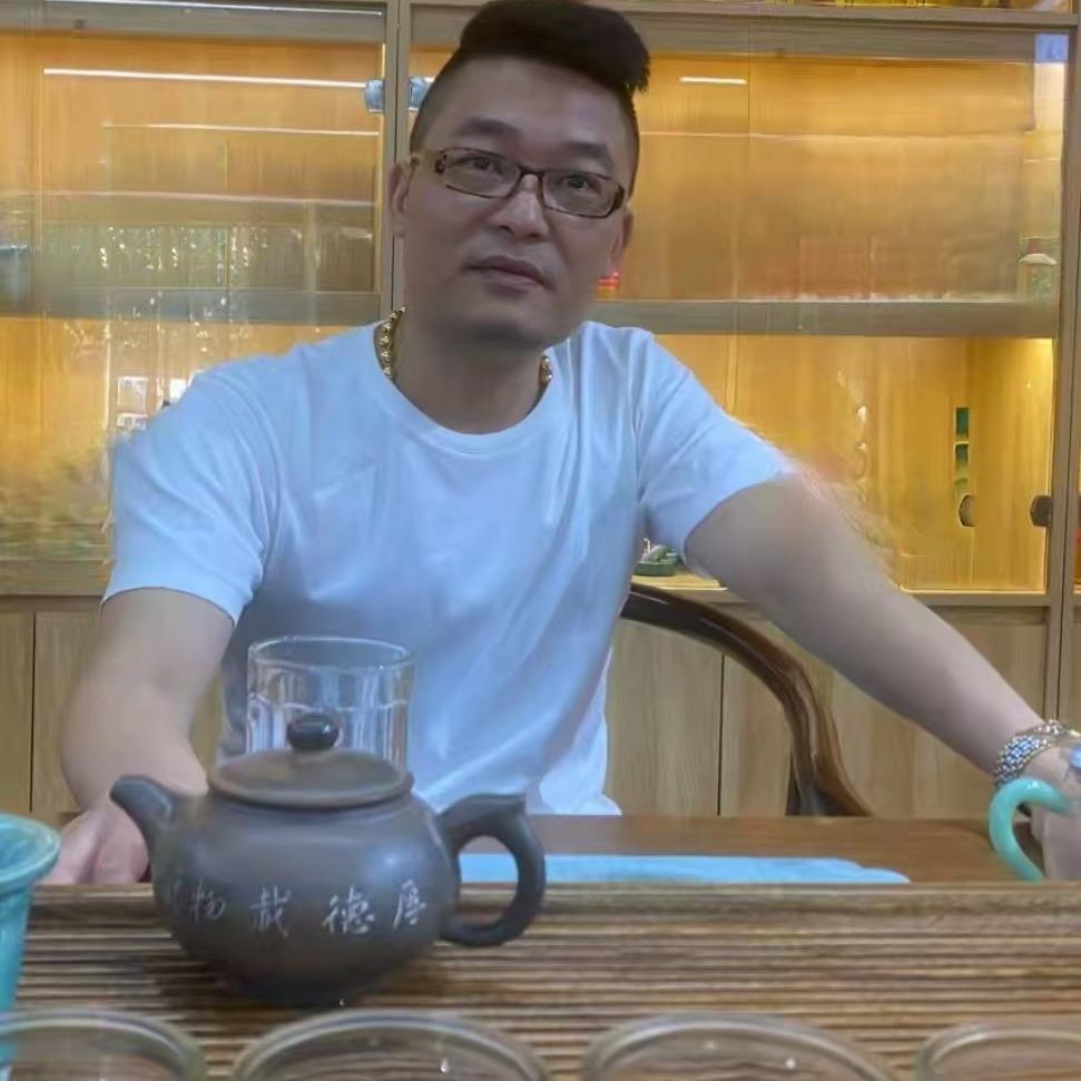 临湘市博莱珠宝行