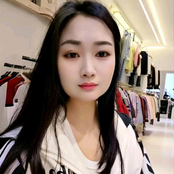 麦多多童装