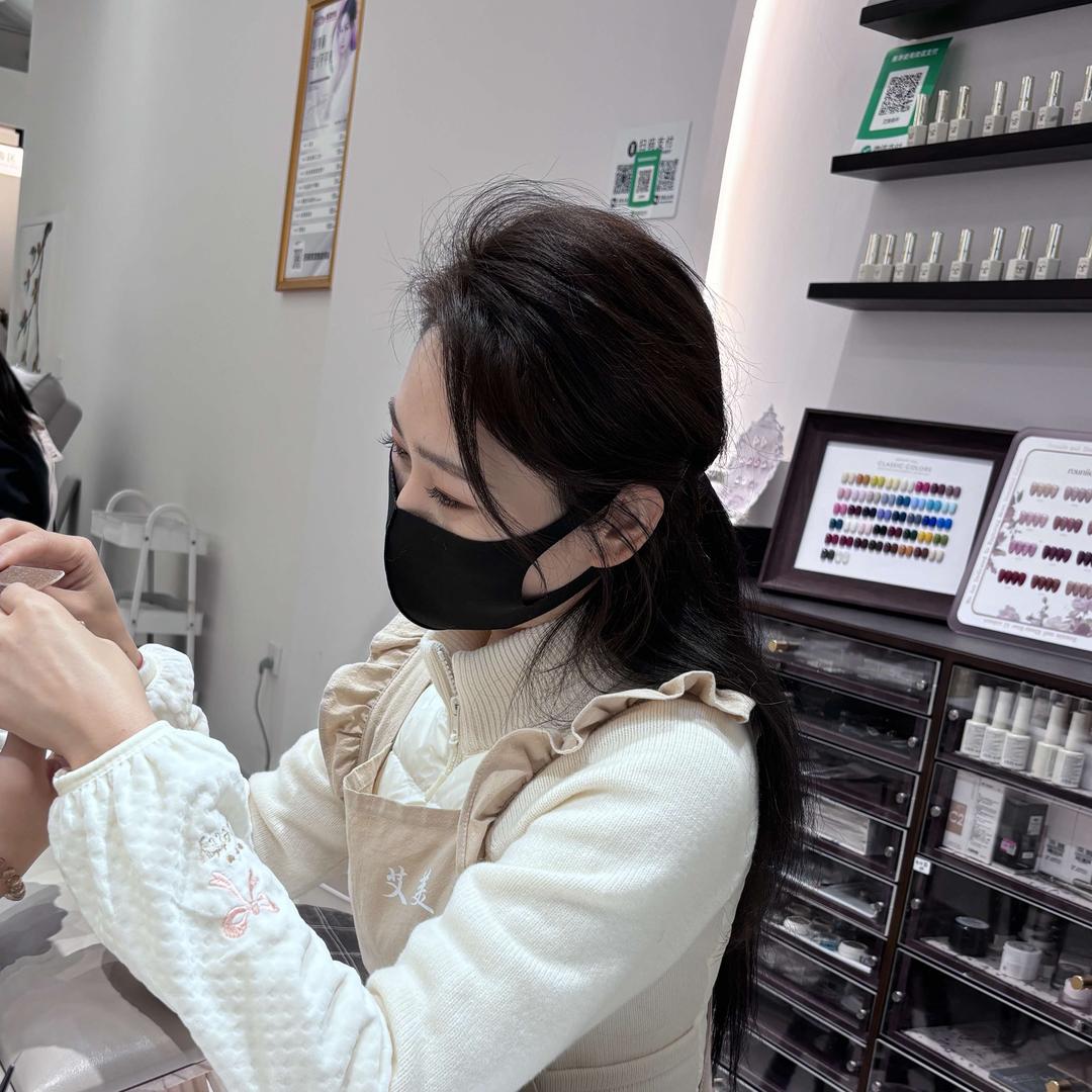 艾美美甲美睫官方号