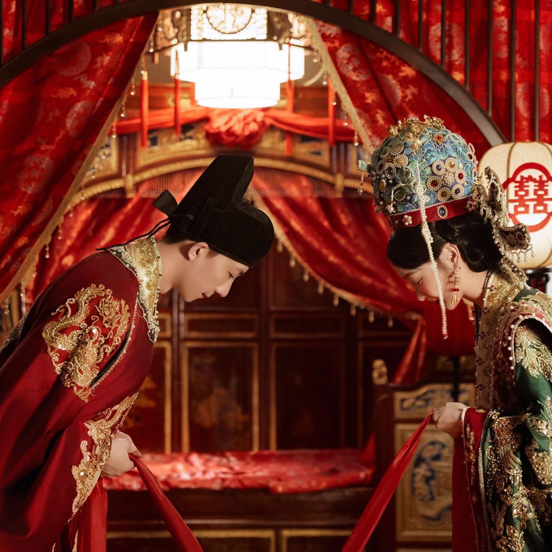 沈阳市大东区吉光凤羽摄影工作室